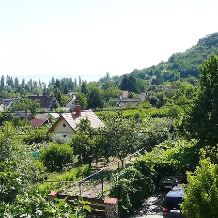 Nyugalom Szigete Vendeghaz * Szigliget