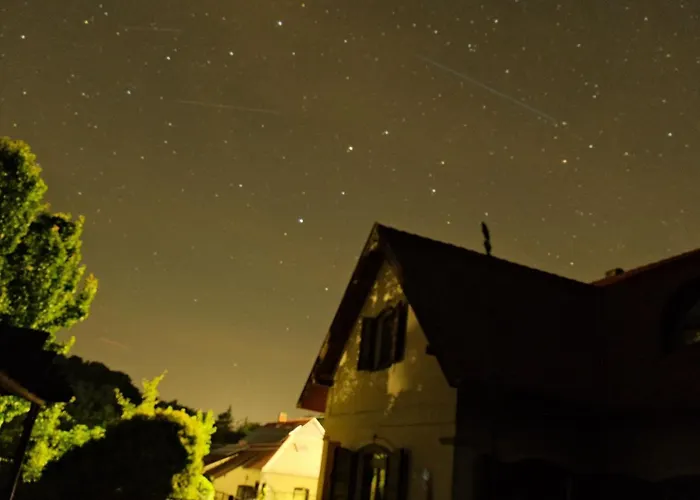 Nyugalom Szigete Vendeghaz Pensjonat Szigliget