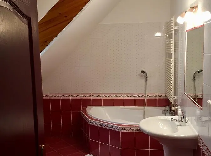 Nyugalom Szigete Vendeghaz *